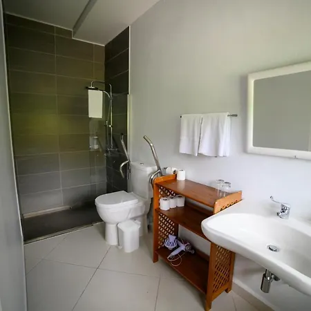 Funileiro, E Quartos Amares