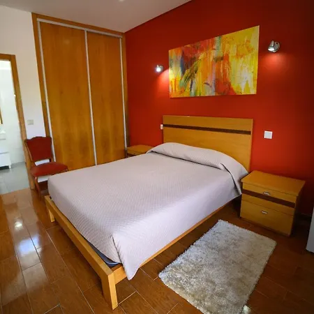 Funileiro, E Quartos Gasthof