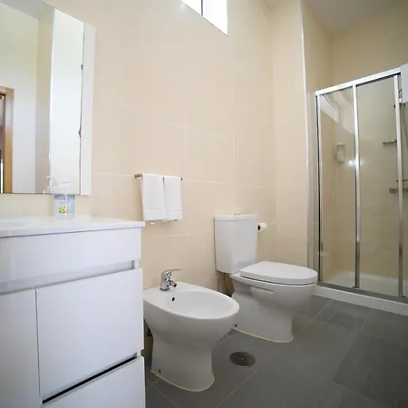 Funileiro, E Quartos Amares