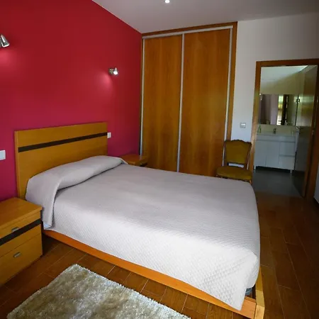 Funileiro, E Quartos Gasthof *