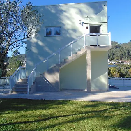 Funileiro, E Quartos Amares