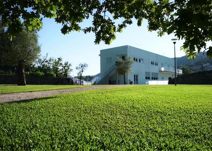 Funileiro, E Quartos *