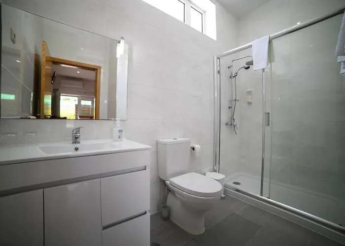 Funileiro, E Quartos Amares