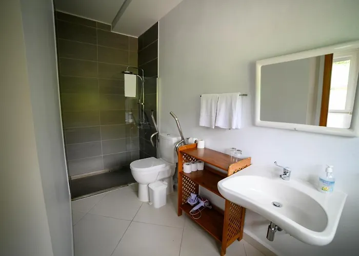 Funileiro, E Quartos Amares