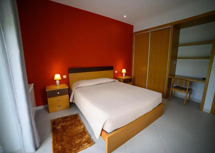 Funileiro, E Quartos Vendégház *