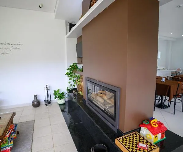 Maison d'hôtes Funileiro, E Quartos Amares