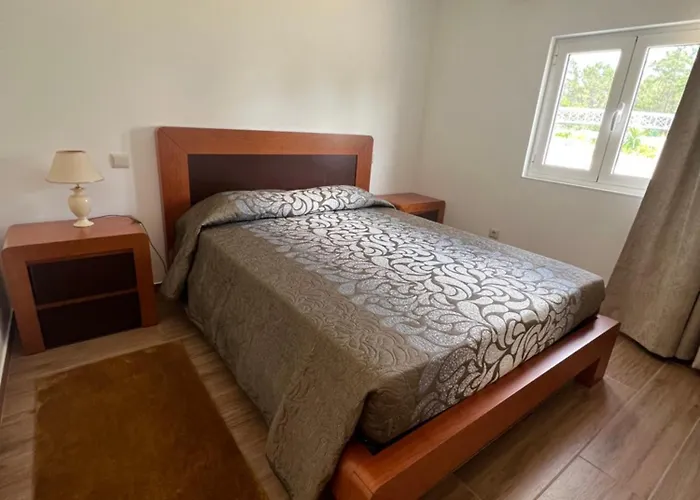 Funileiro, E Quartos *