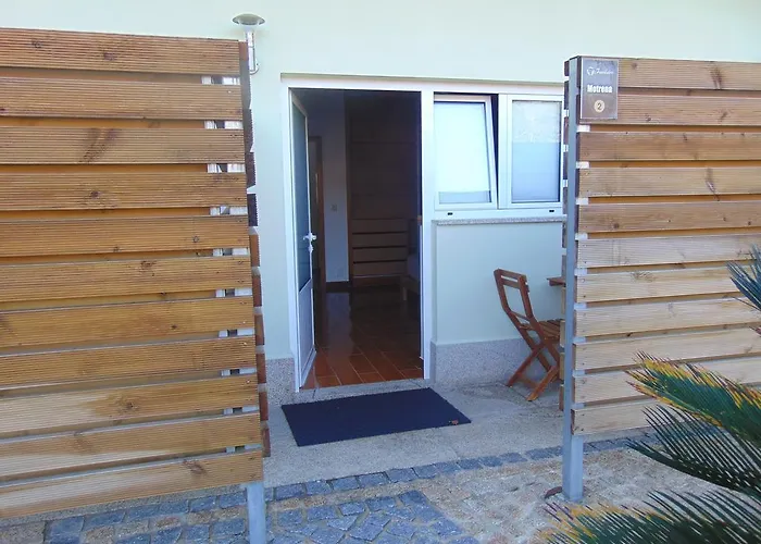 Funileiro, E Quartos Amares