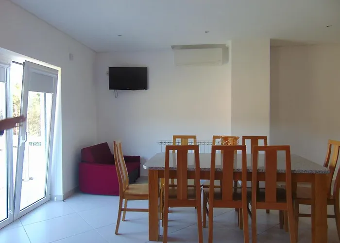 Vendégház Funileiro, E Quartos